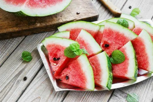 西瓜皮敷脸的功效与作用(西瓜皮敷脸的功效好处)