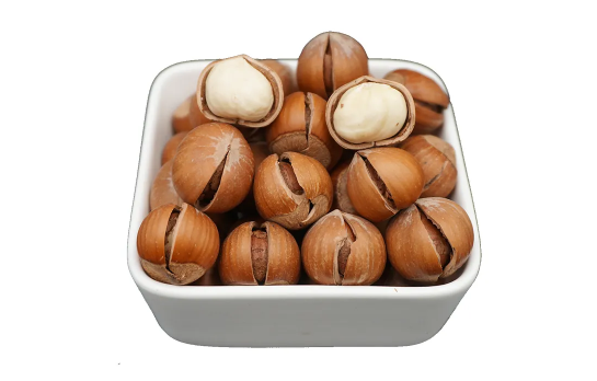 榛子生吃好还是熟吃好功效与作用(榛子生吃好还是吃熟的好)