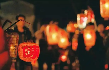 十月一穿寒衣上坟烧纸有什么讲究(寒衣节可以去坟头祭拜吗)