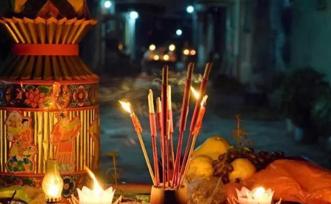 十月一穿寒衣上坟烧纸有什么讲究(寒衣节可以去坟头祭拜吗)