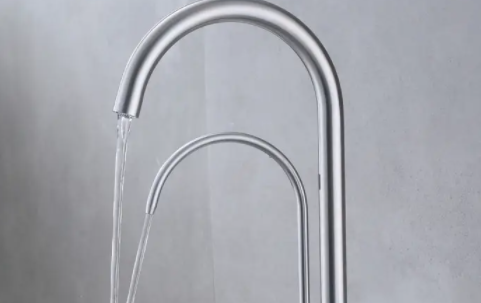 厨房净水器需要电源插座吗(厨房装净水器需要留插座吗吗)