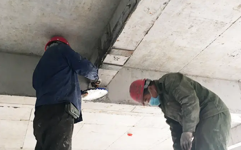 打孔高压灌胶的防水效果好吗(漏水打孔灌胶水能用多久)