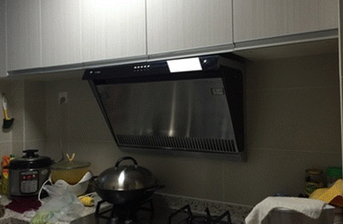 别人家做饭我家就有油烟味(厨房里总有别人家油烟味)