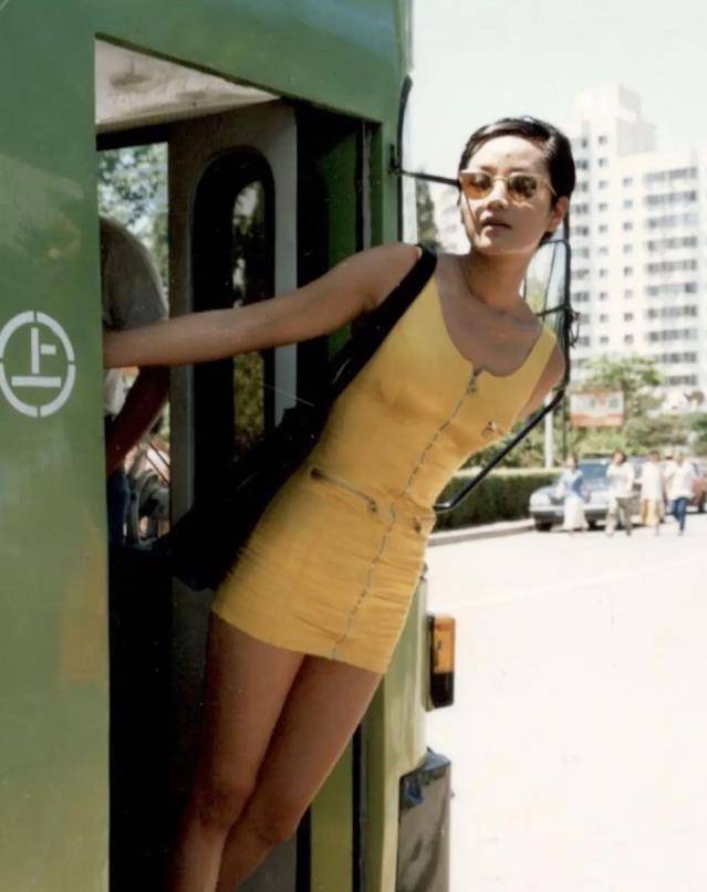 李亚鹏模特女友(李亚鹏超模女友)