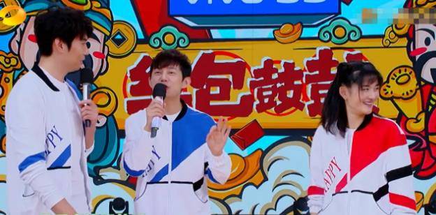 娜娜的“不专业”让人气愤。他录了一半快抄就突然离场,得知真相后哈哈大笑!