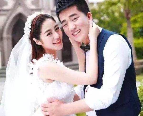 赵本山的现在的妻子(赵本山原来媳妇)