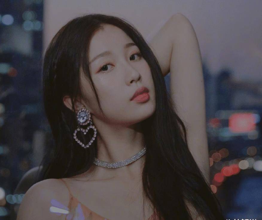 虞书欣长得好看吗(虞书欣长的好看吗)