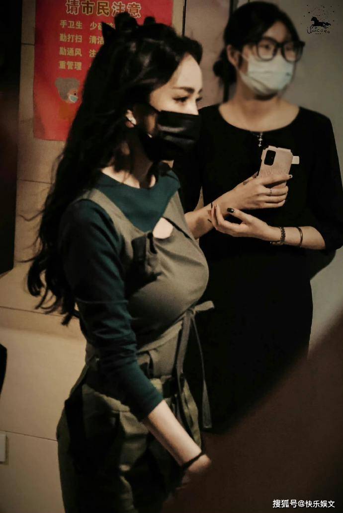 36岁杨幂的伤况!眼睛缝针需要包扎,三天换一次药,伤势已经稳定。