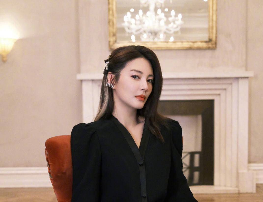 为了张雨绮的男朋友，他和节目组吵了一架。他被怀疑私下与熟人讲和，但被拒之门外？