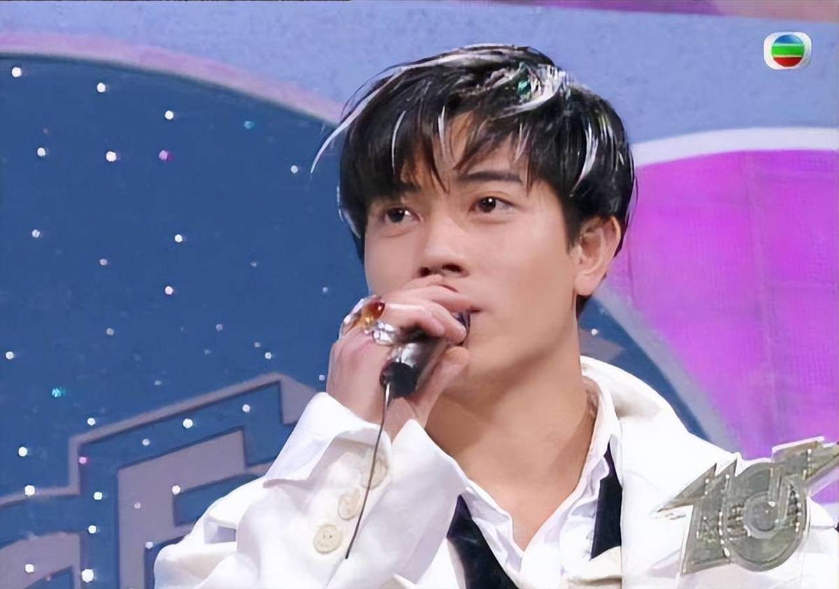 郭富城比方媛的妈妈大4岁。问怎么叫婆婆,对方尴尬地回应了一句话。