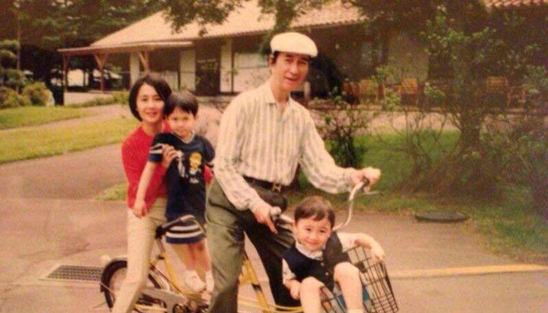 我妻子在同一个地方出了车祸。何鸿燊为什么不允许调查?霍英东揭开了其中的奥秘。