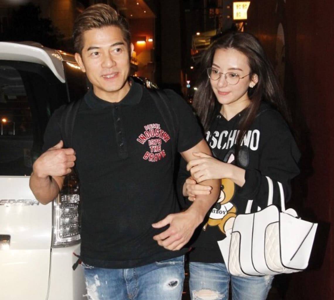 郭富城比方媛的妈妈大4岁。问怎么叫婆婆,对方尴尬地回应了一句话。