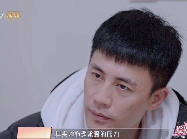 杜春妻子怀孕6个月,胎儿囊肿增大,有早产风险。医生的话让她哭了。