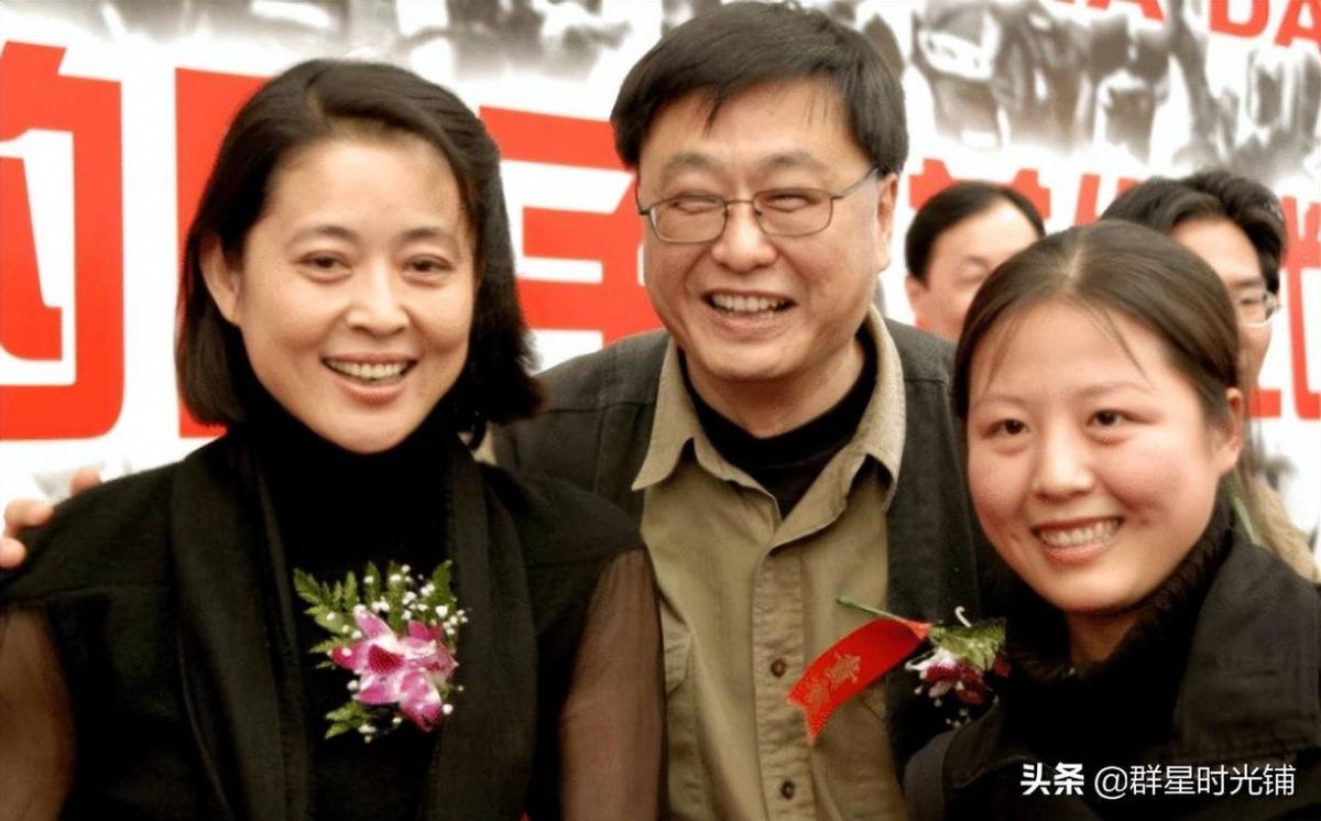 杨亚洲与倪萍生活照片(杨亚洲与倪萍哪一年结婚)