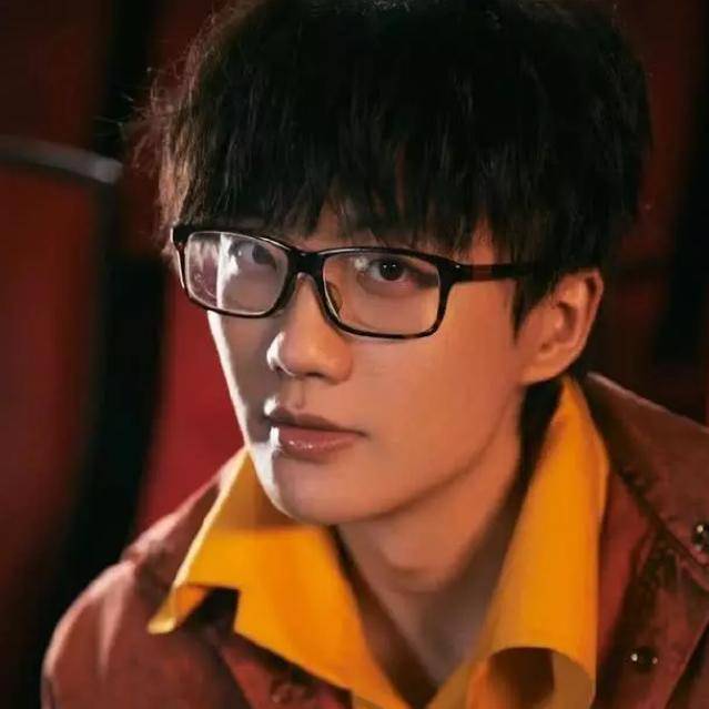 从来不开演唱会的歌手(他开演唱会台下全是明星)