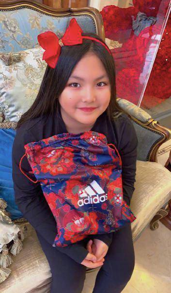 11岁王诗龄身高赶上李湘!(李湘女儿王诗龄照片)