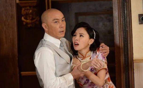 疑似有喜！39岁TVB上位花旦结婚后突然辞演两部剧集视帝老婆顶上(TVB视帝再传婚变)