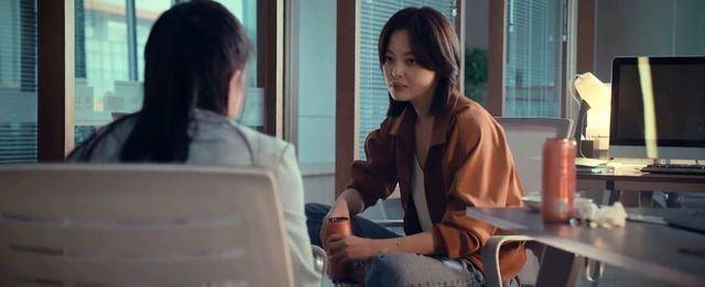 103010“拜金女”赵颖太现实？爱两条船，结局早已注定。