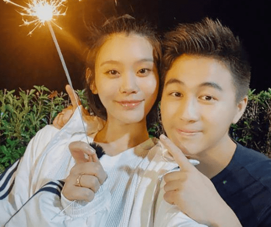 奚梦瑶晒出何猷君透视健身照,生下8个月女紧身衣,穿起来很松的感觉,减肥太快。