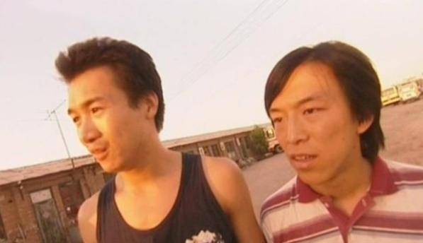 黄渤有没有亲过林志玲(黄渤与林志玲天涯)