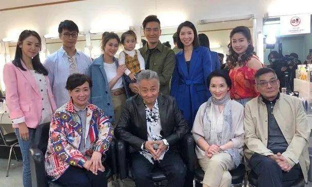 疑似有喜！39岁TVB上位花旦结婚后突然辞演两部剧集视帝老婆顶上(TVB视帝再传婚变)