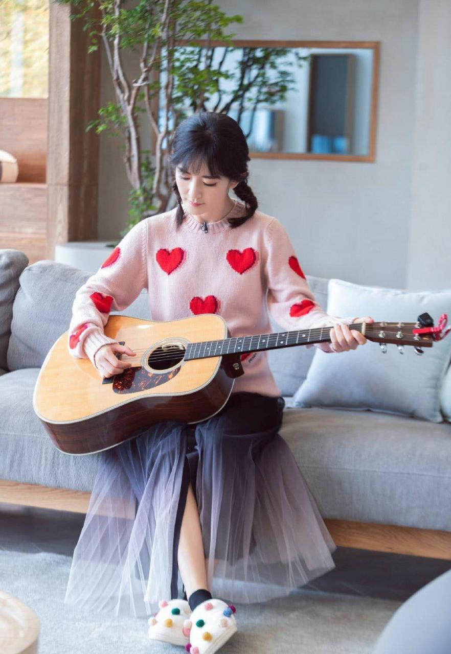 谢娜麻花辫图片(谢娜马尾辫)