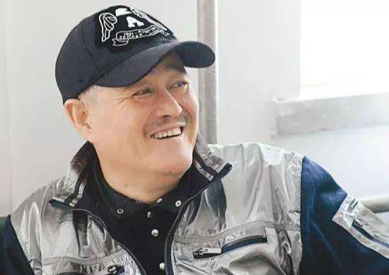 赵本山的现在的妻子(赵本山原来媳妇)