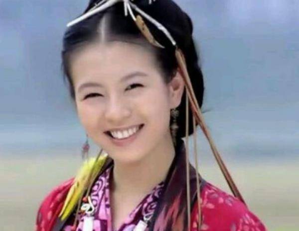 有一种“整容”叫14年后的Anu。她太胖了,以至于不忍心直视她。现在她31岁,有了新的高度。