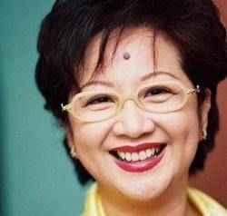 绝对美女的“石榴姐”,曾经的美少女,被周星驰培养,最终成为亿万富翁。