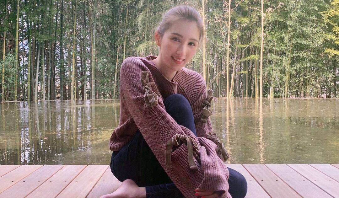 体操冠军被富婆追求(嫁给富豪的体操运动员)