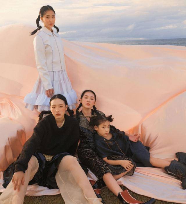 小s夸小女儿像碧昂丝(小s女儿时尚照片)