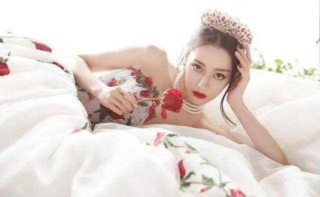 与迪丽热巴炒过cp的男星(迪丽热巴对戏的男演员)