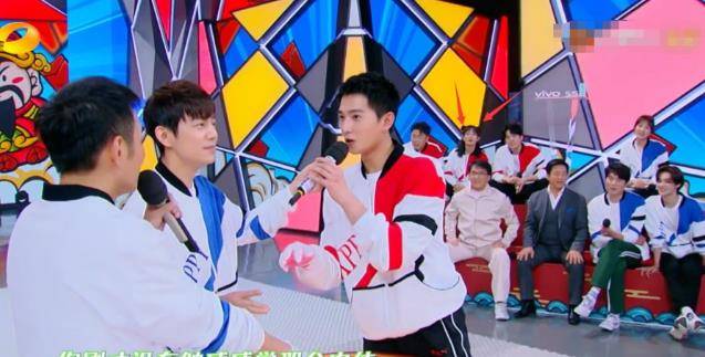 娜娜的“不专业”让人气愤。他录了一半快抄就突然离场,得知真相后哈哈大笑!