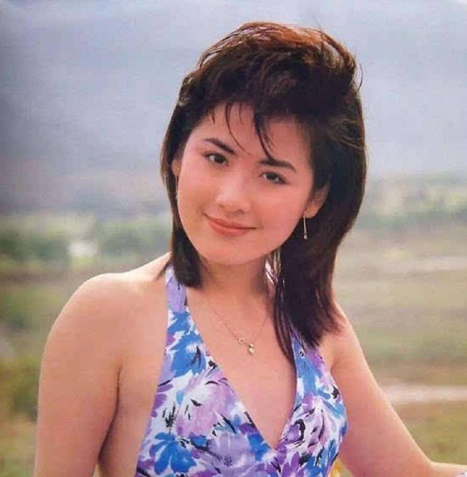 佟瑞心娶了生病发胖的夏青，夏青冒险为他生下一双儿女。现在他很快乐。