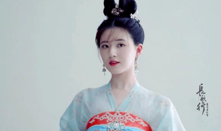 8天拿下7天热度冠军,狮子座的新剧真的成了爆款,赵也憋不住了。