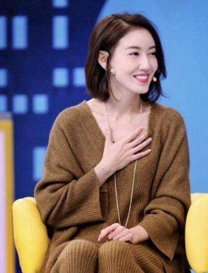 被白百合告密星途陨落,“隐退”7年后,靠演妖艳美人终于翻身(白百合复出)