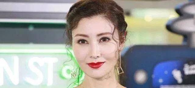 为什么李嘉欣能嫁豪门(李嘉欣为什么一定要嫁豪门)