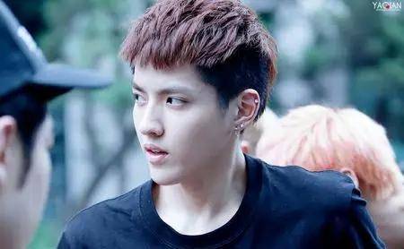 幸福是令人羡慕的，只是你不知道而已！这八个贪得无厌的明星干得不错。