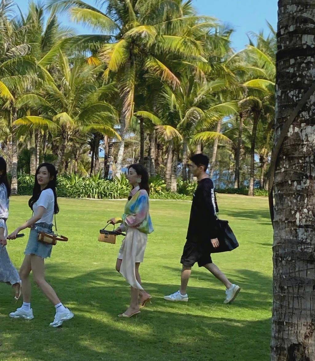 
502 Bad Gateway

502 Bad Gateway
nginx


<!-- a padding to disable MSIE and Chrome friendly error page -->
<!-- a padding to disable MSIE and Chrome friendly error page -->
<!-- a padding to disable MSIE and Chrome friendly error page -->
<!-- a padding to disable MSIE and Chrome friendly error page -->
<!-- a padding to disable MSIE and Chrome friendly error page -->
<!-- a padding to disable MSIE and Chrome friendly error page -->