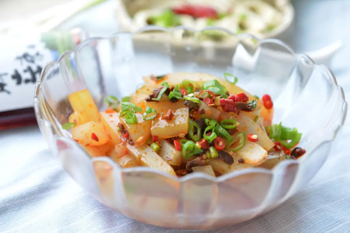 凉粉可以隔夜吃吗(凉粉可以隔水加热吗)