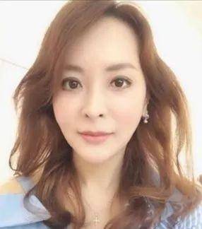 母亲重男轻女被儿子赶出家门(感觉妈妈重男轻女迫不及待把自己嫁出去)