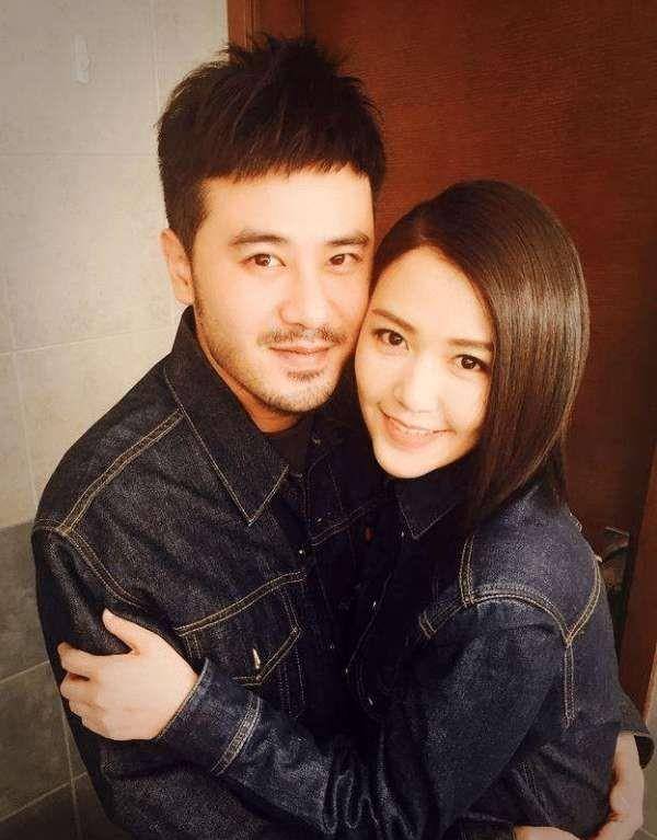 他是真正的“不死男神”，老婆是超女亚军，现在40元20岁还没孩子。