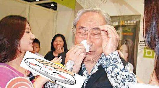 体操冠军被富婆追求(嫁给富豪的体操运动员)