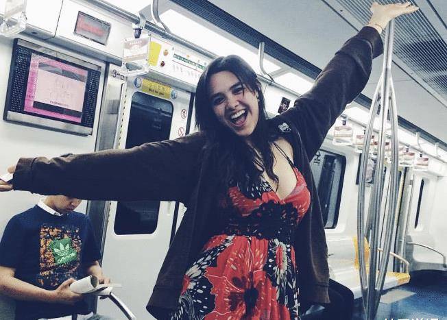 年轻的钟丽缇 照片(钟丽缇大女儿图片)