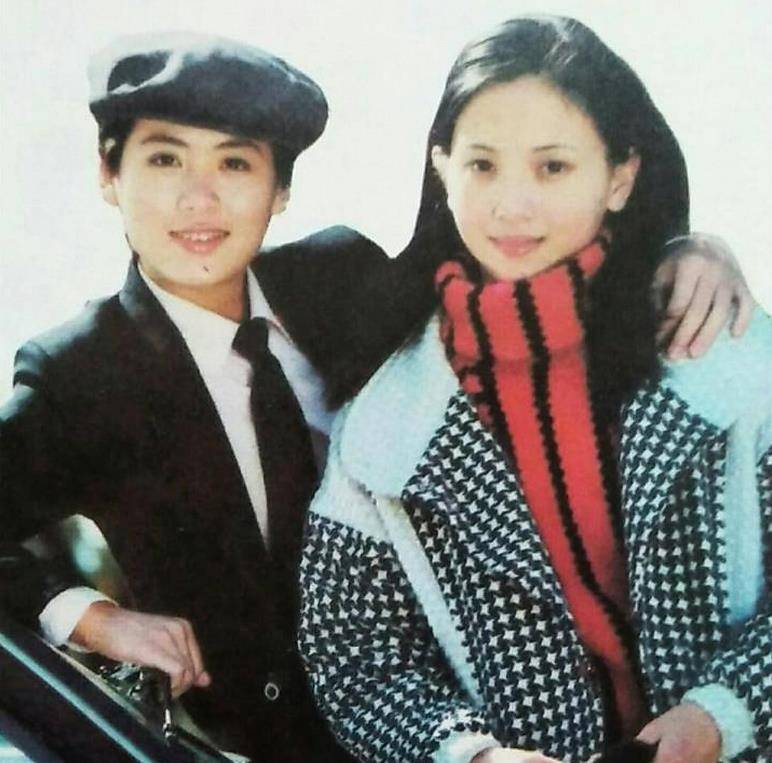 佟瑞心娶了生病发胖的夏青，夏青冒险为他生下一双儿女。现在他很快乐。