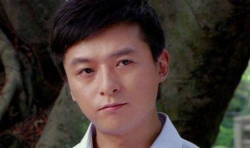 朱雨辰和他妈妈(朱雨辰有爸爸吗)