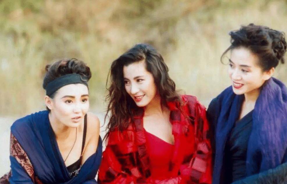 事业精彩、感情黯淡，相恋18年一直未婚，杨紫琼一生精彩纷呈(杨紫琼感情经历)