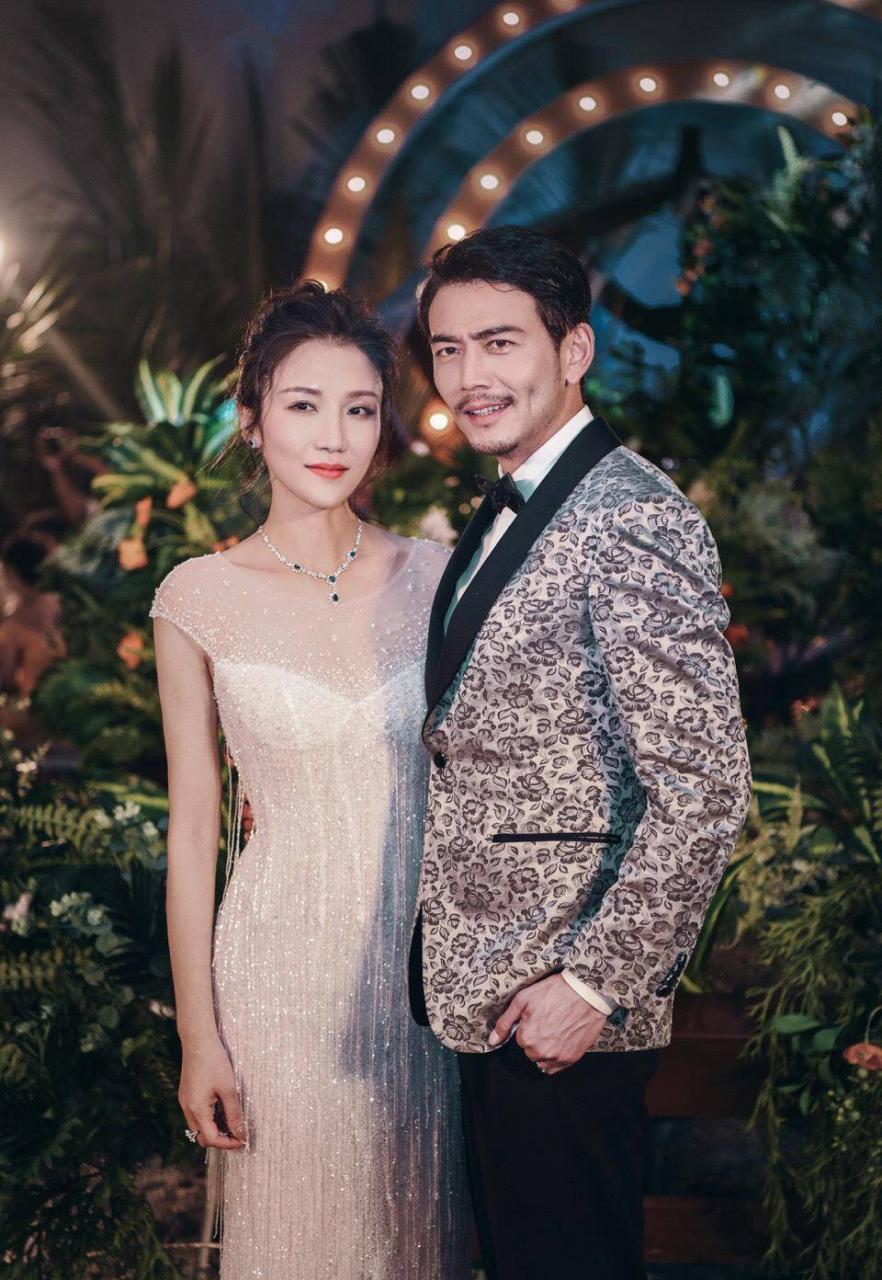 103010的欧阳老师，总的妻子，今天有一儿一女。