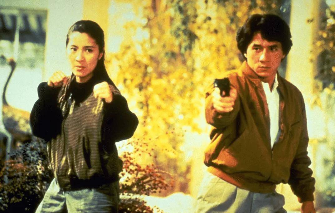 事业精彩、感情黯淡，相恋18年一直未婚，杨紫琼一生精彩纷呈(杨紫琼感情经历)