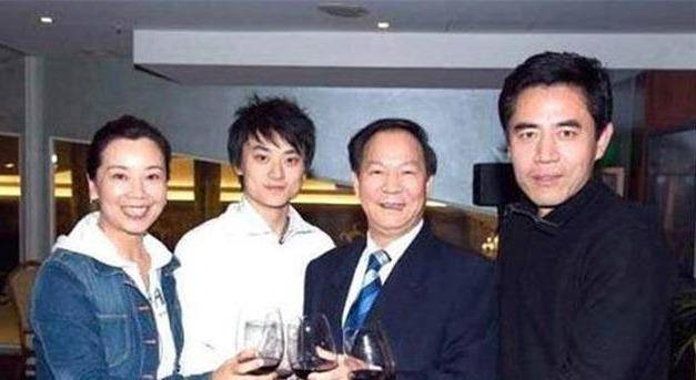 陈宝国的儿子(陈宝国 剧照)